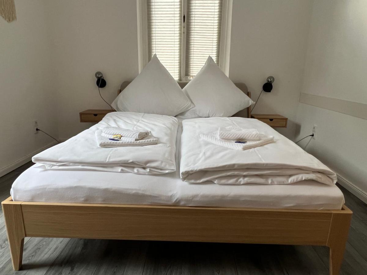 Direkter Moselblick I Altbau I 4 Personen I Terrasse Apartment Sankt Aldegund Bagian luar foto